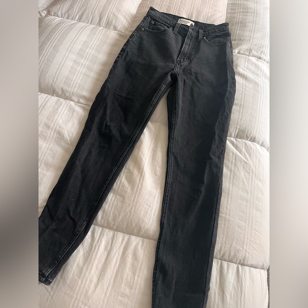 Abercrombie Ankle Straight Ultra High Rise